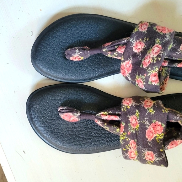Sanuk Floral Print Yoga Sling Sandals Sz 8 - Picture 4 of 8